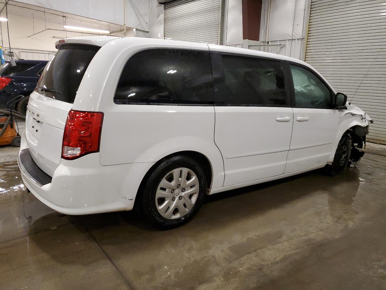 VIN 2C4RDGBG2HR575037 2017 DODGE CARAVAN no.3