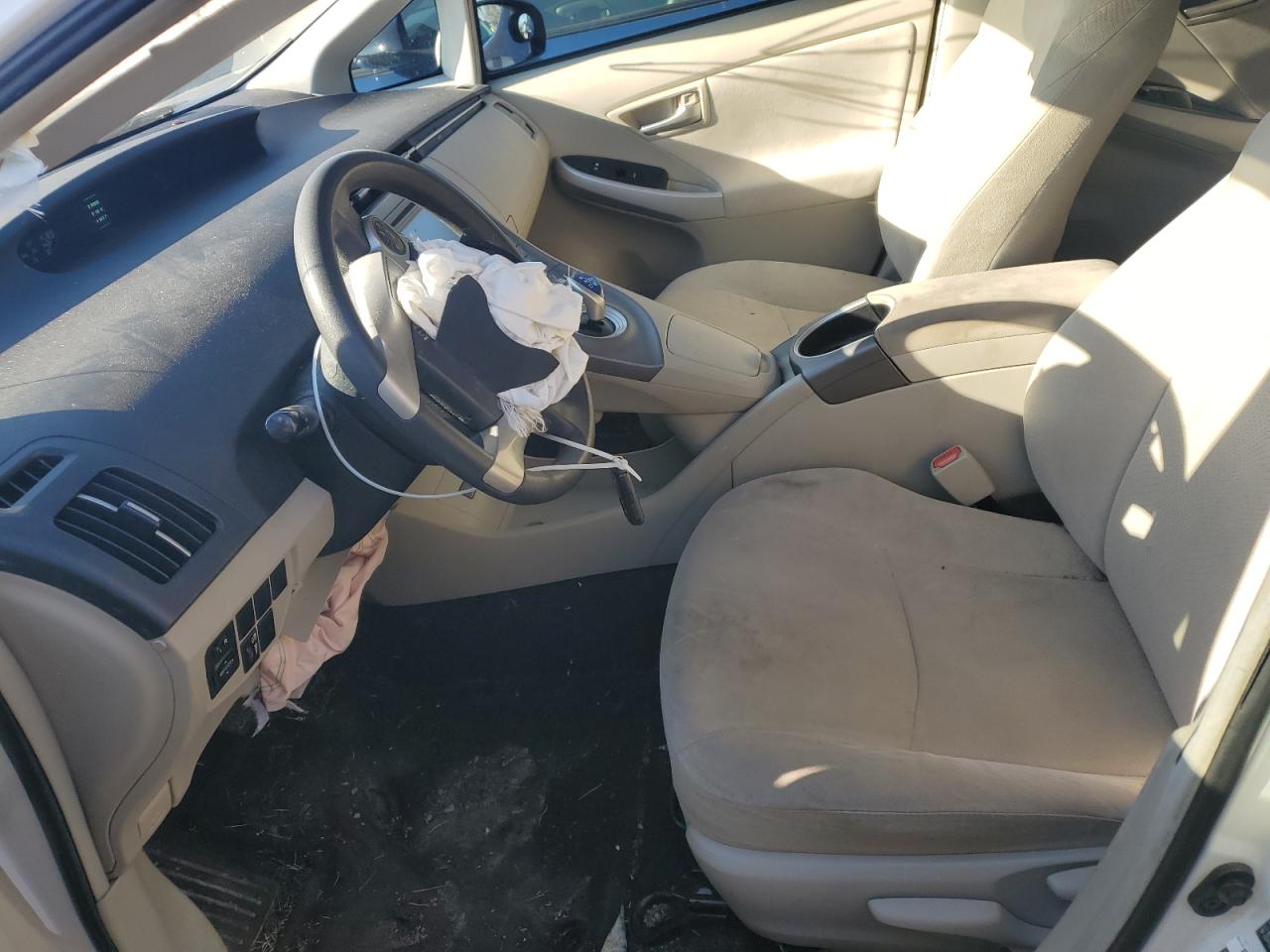 2015 Toyota Prius - Image 7