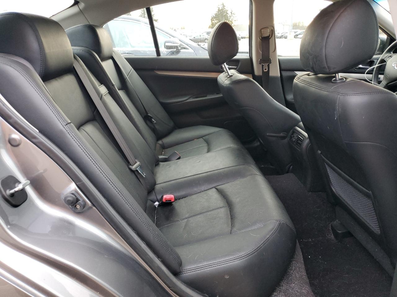 2012 Infiniti G - Image 10