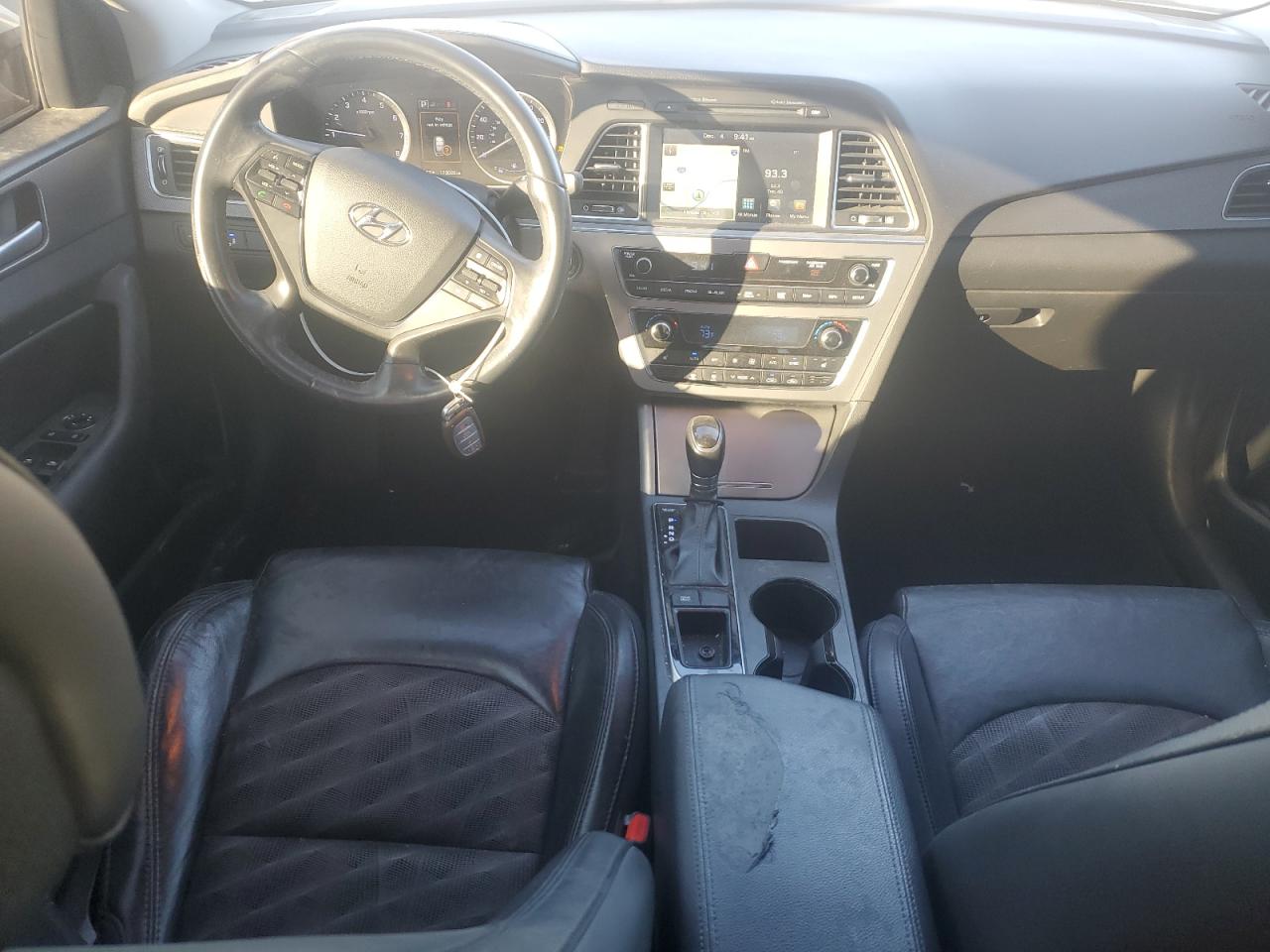 2015 Hyundai Sonata - Image 8