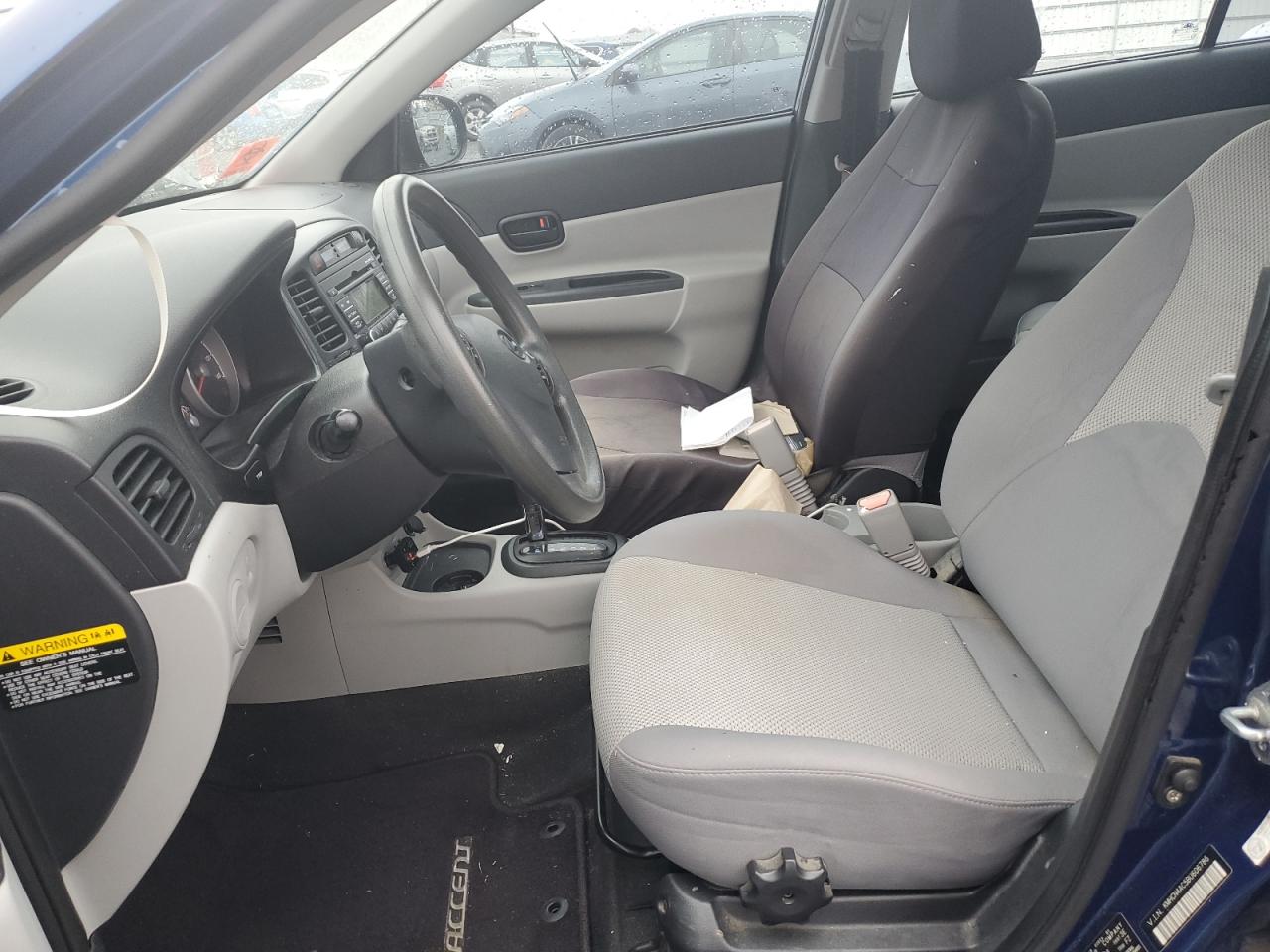 2011 Hyundai Accent - Image 7