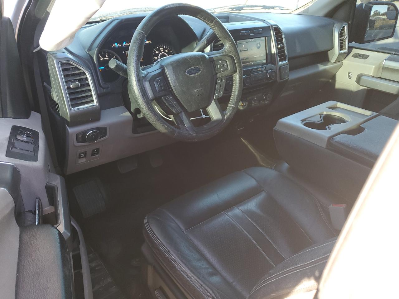 2015 Ford F-150 - Image 8