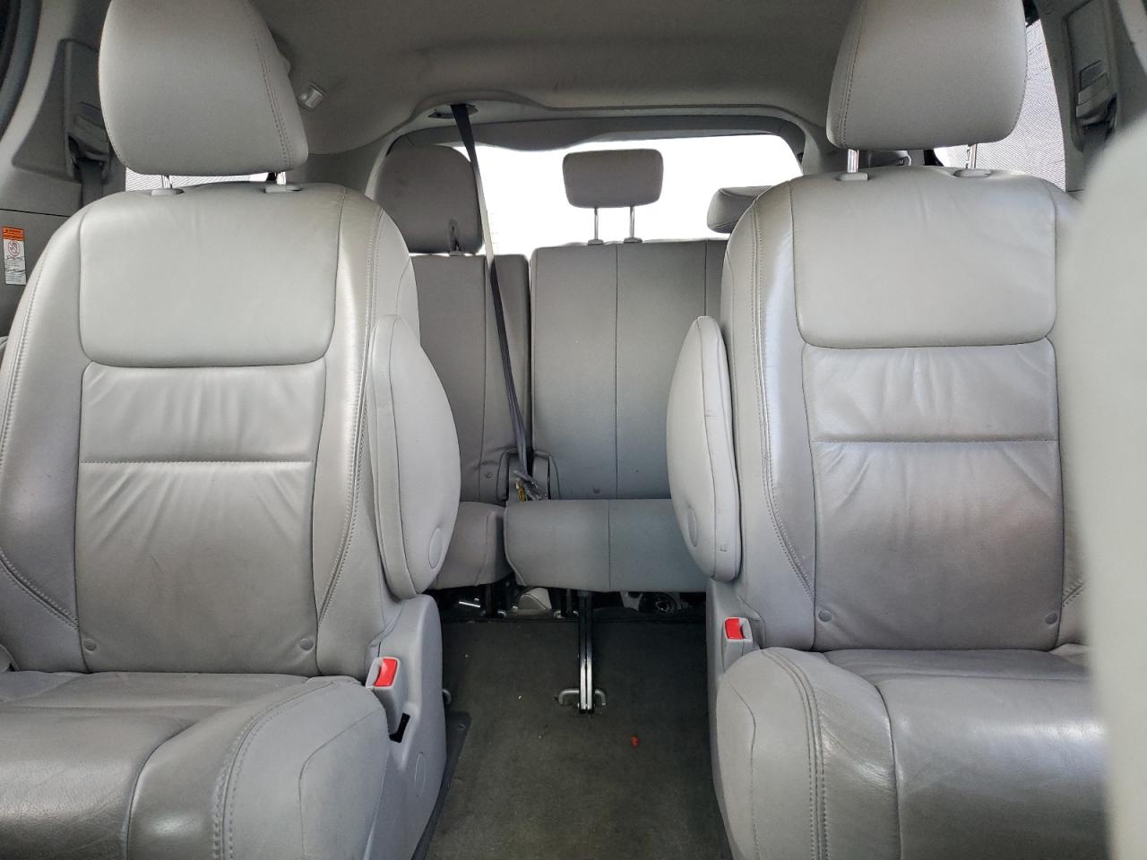 2016 Toyota Sienna Xle VIN: 5TDDK3DC0GS138033 Lot: 84462564