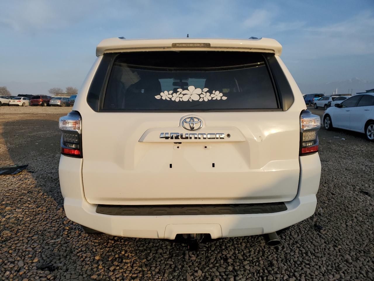 VIN JTEBU5JRXJ5517653 2018 TOYOTA 4RUNNER no.6