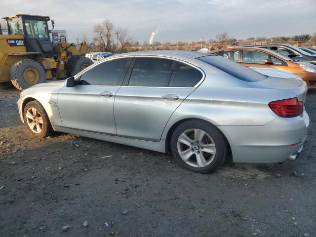  BMW 5 SERIES 2012 Сріблястий