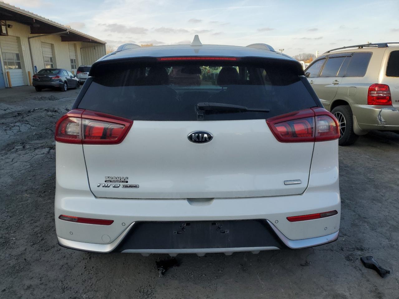 2019 Kia Niro Touring VIN: KNDCE3LC3K5303186 Lot: 83023374