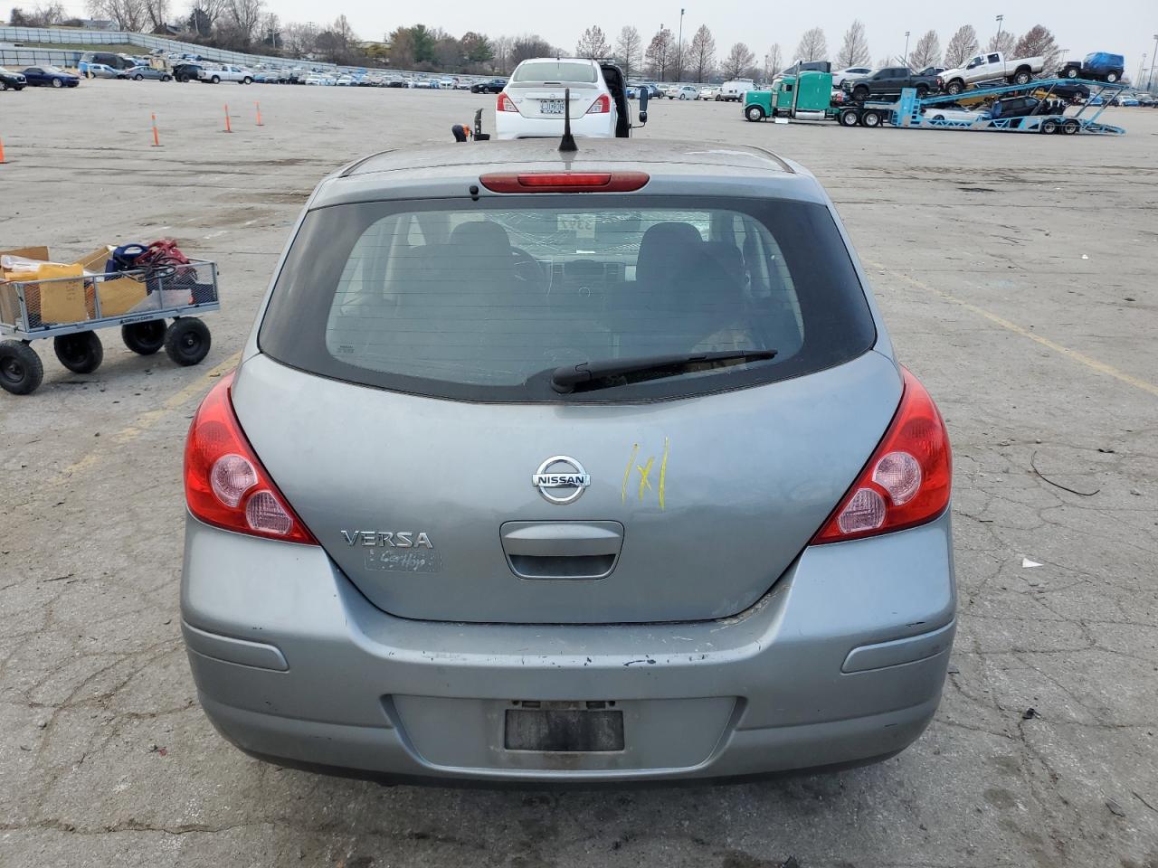 2011 Nissan Versa - Image 6