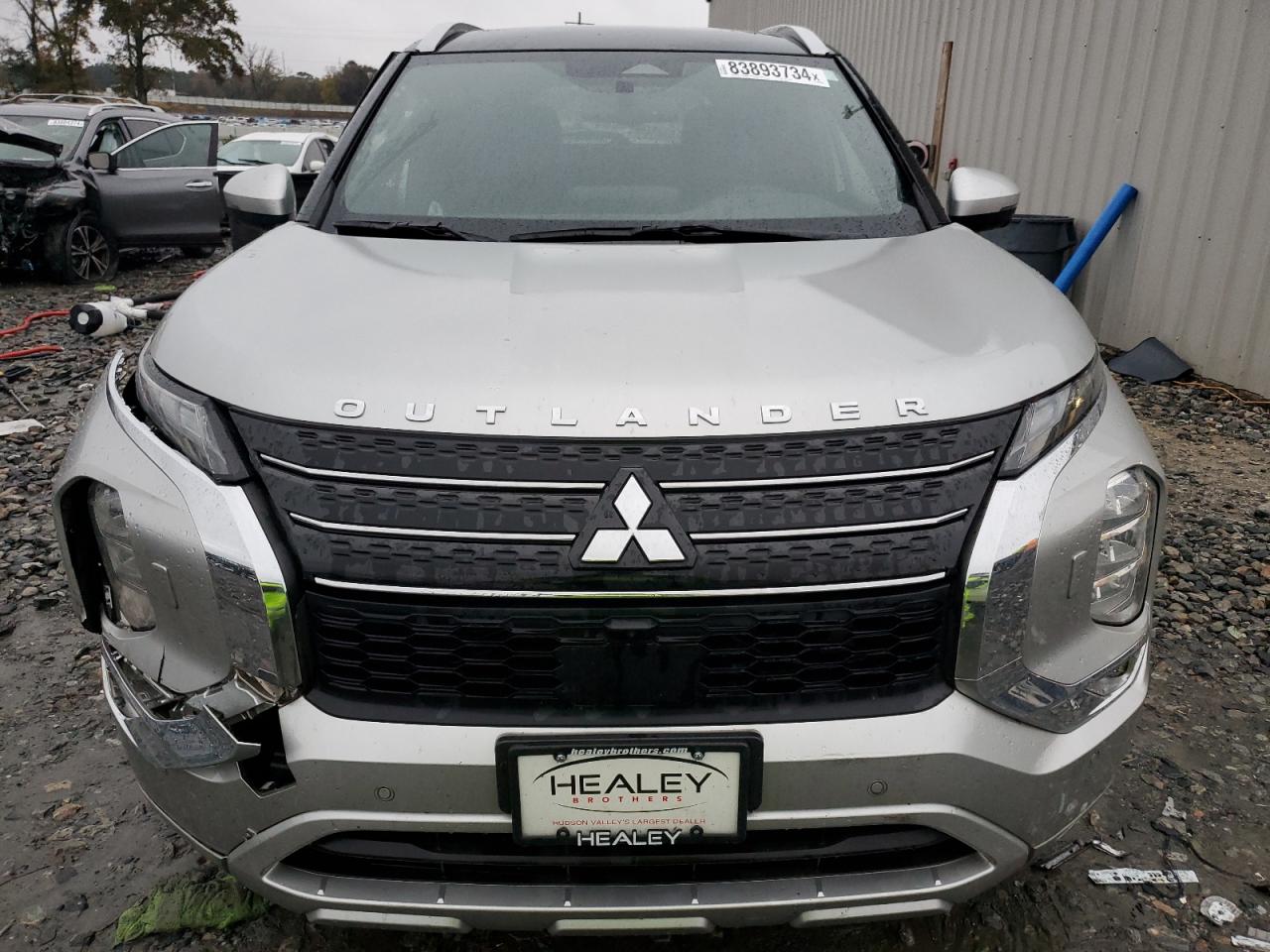 2024 Mitsubishi Outlander - Image 5