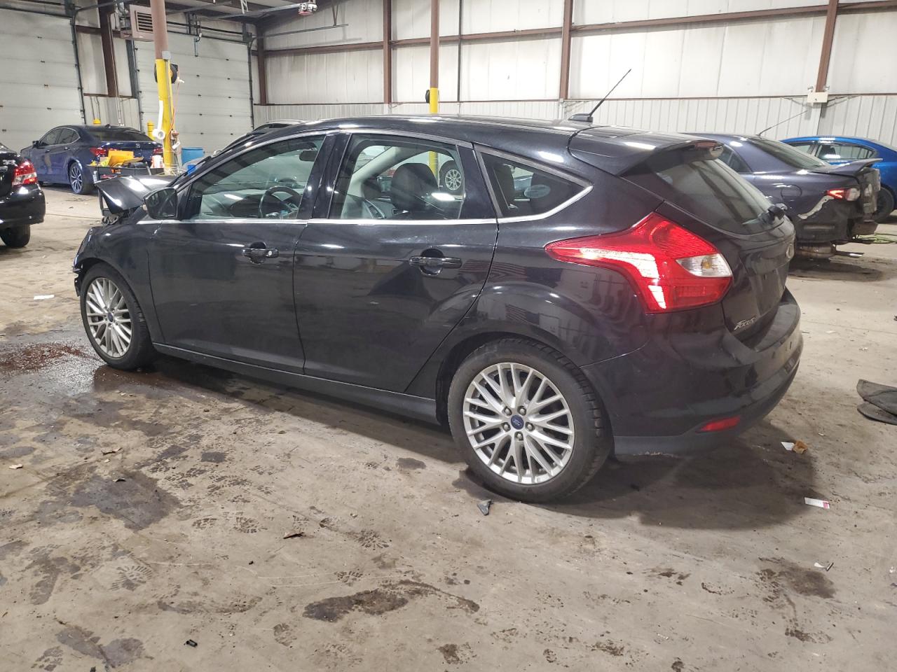 VIN 1FADP3N21EL395603 2014 FORD FOCUS no.2