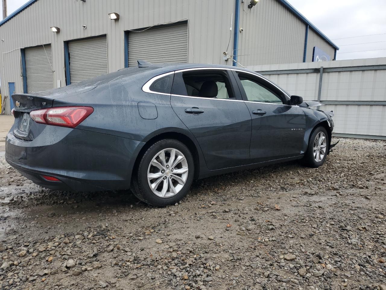 2021 Chevrolet Malibu - Image 3