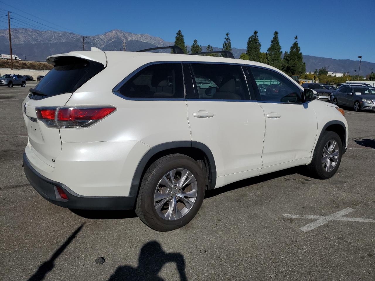 VIN 5TDZKRFH7FS101321 2015 TOYOTA HIGHLANDER no.3