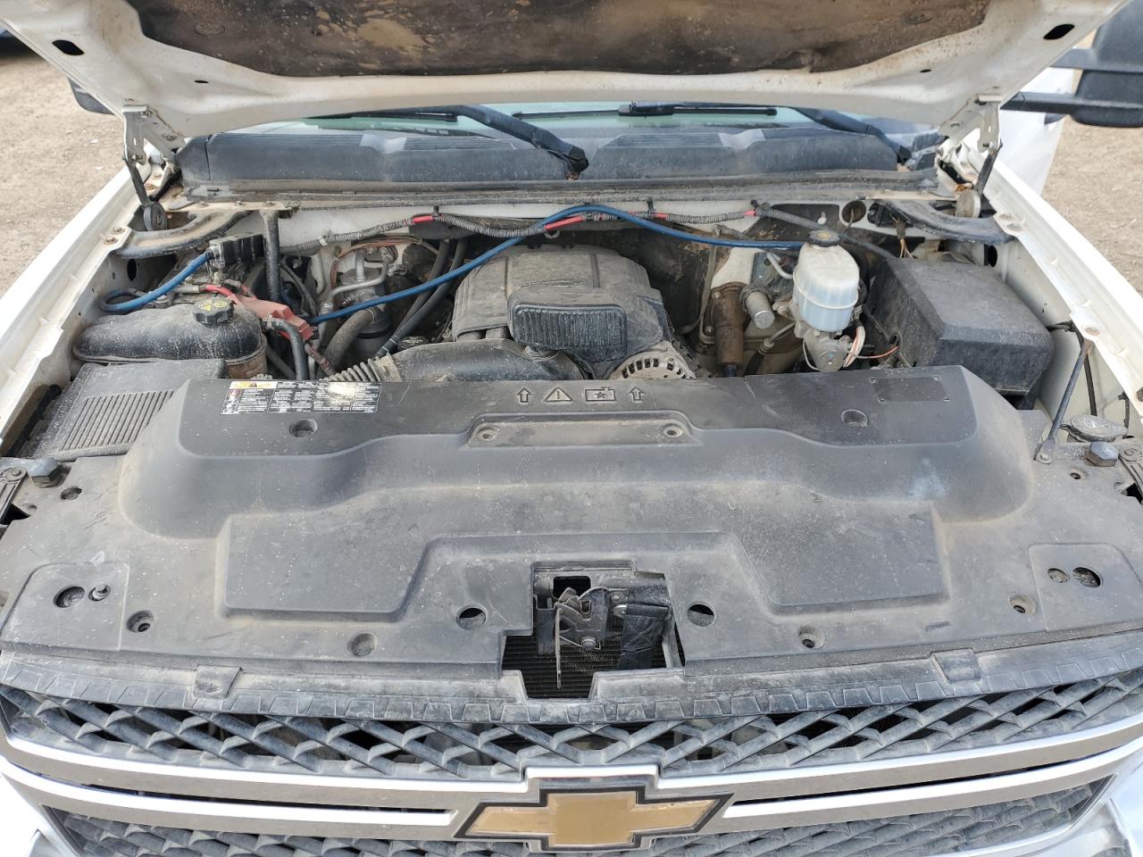 2011 Chevrolet Silverado - Image 12