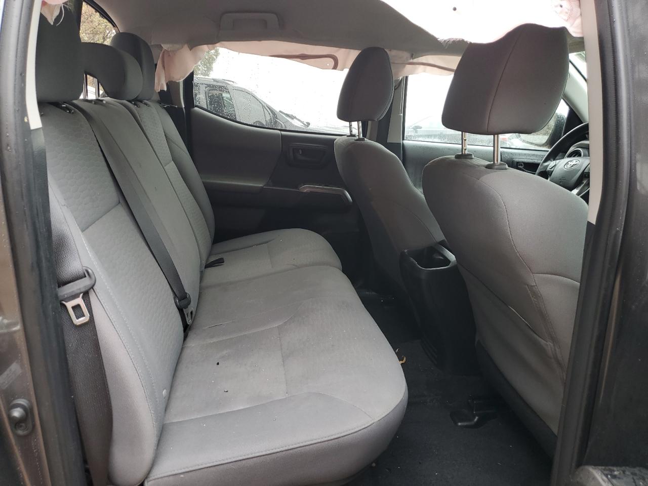 2019 Toyota Tacoma - Image 11