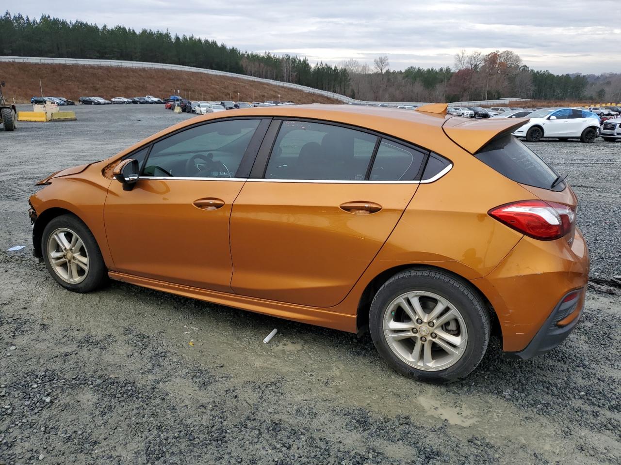 2017 Chevrolet Cruze - Image 2