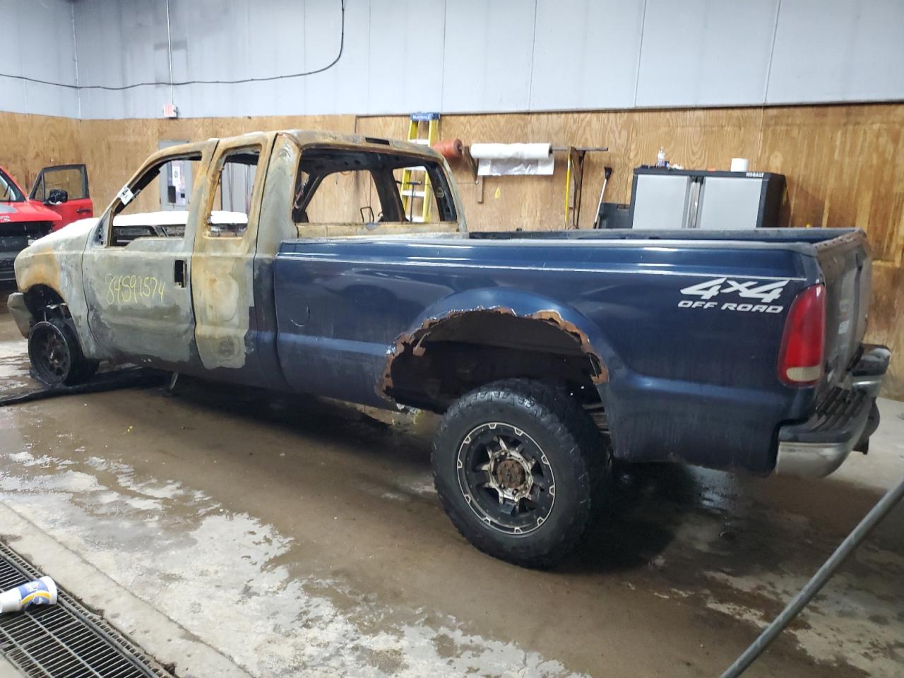 2001 Ford F250 - Image 2