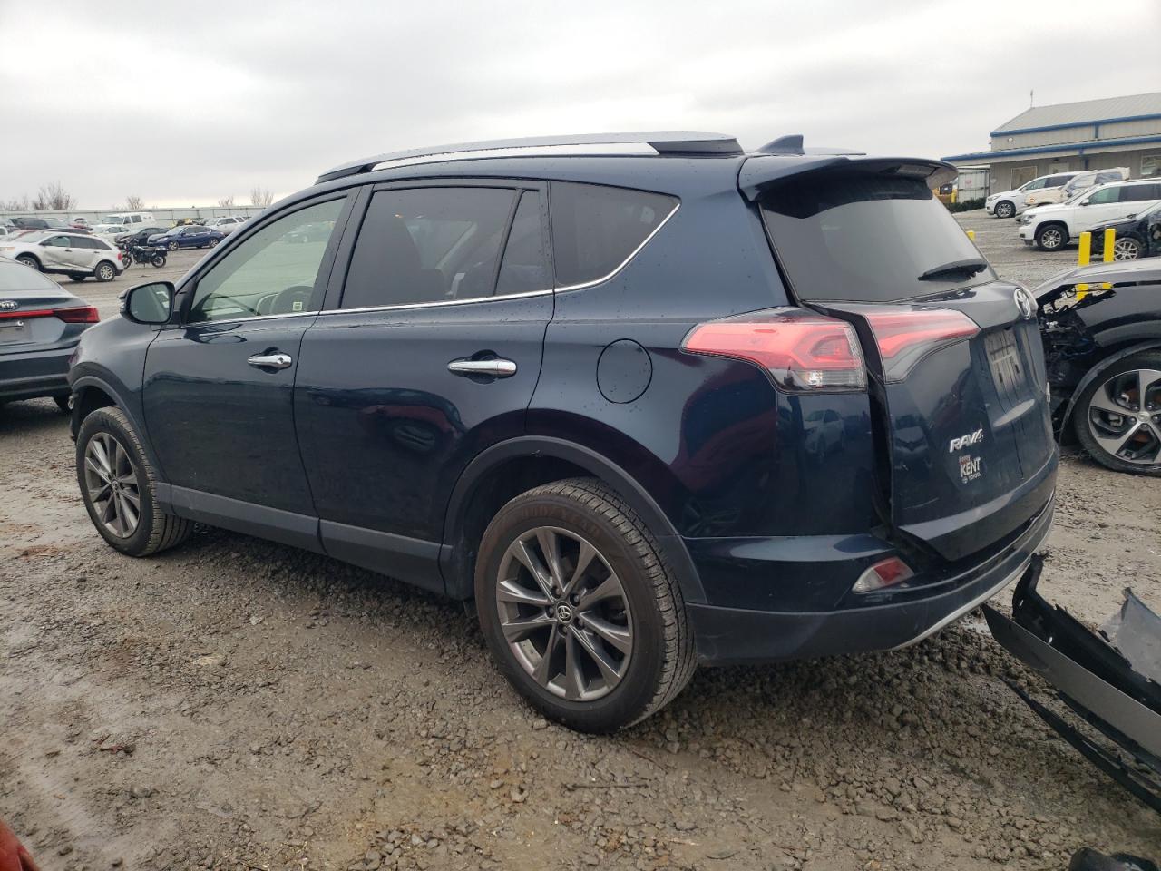 2018 Toyota RAV 4 - Image 2