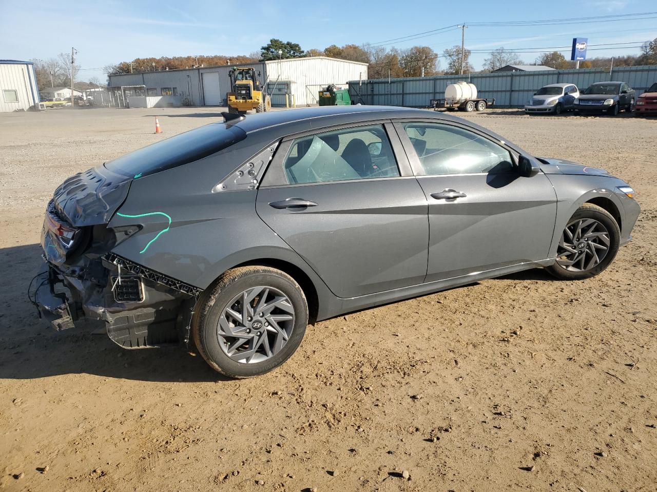 2024 Hyundai Elantra - Image 3
