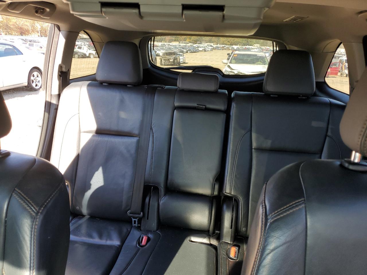 2015 Toyota Highlander - Image 10