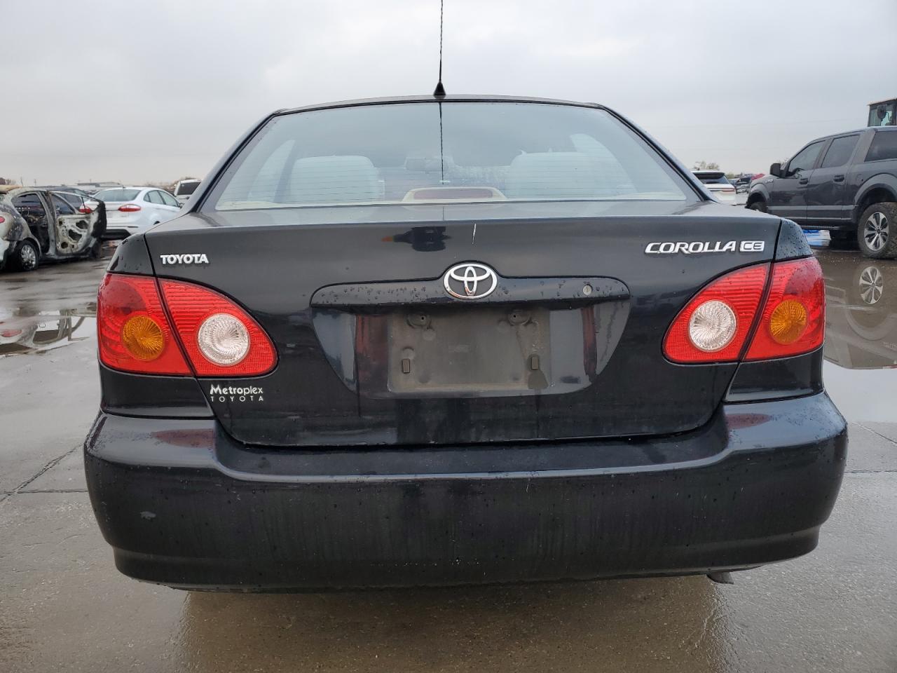 2004 Toyota Corolla - Image 6