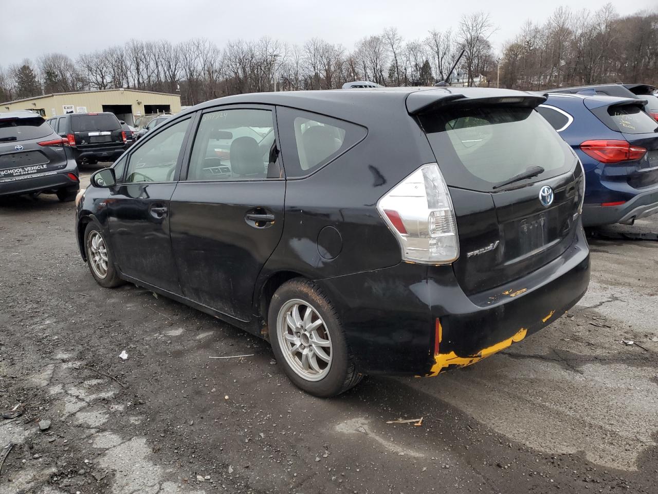 VIN JTDZN3EU4E3304220 2014 TOYOTA PRIUS no.2