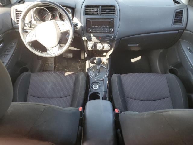  MITSUBISHI OUTLANDER 2017 Srebrny