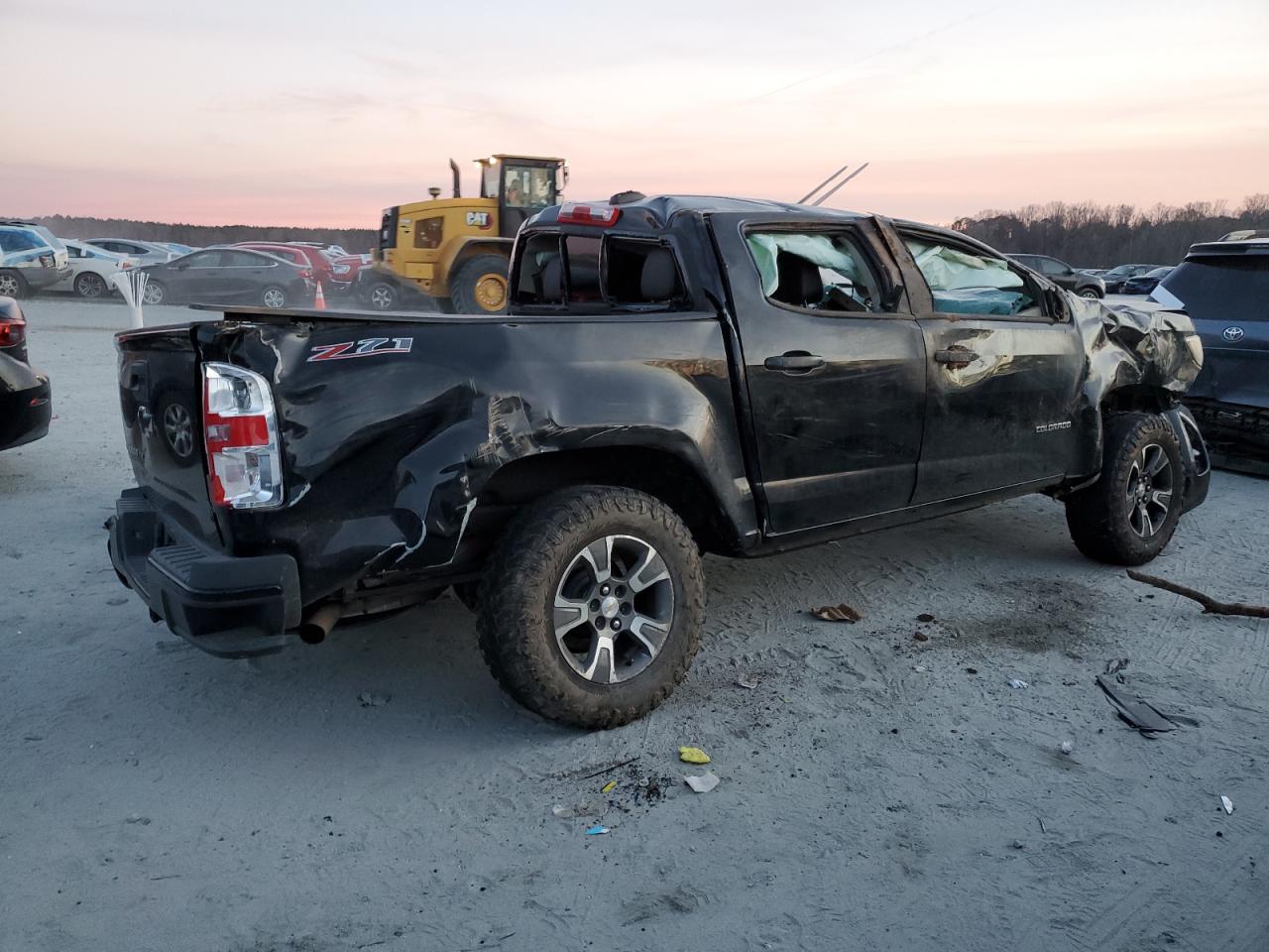 2018 Chevrolet Colorado - Image 3