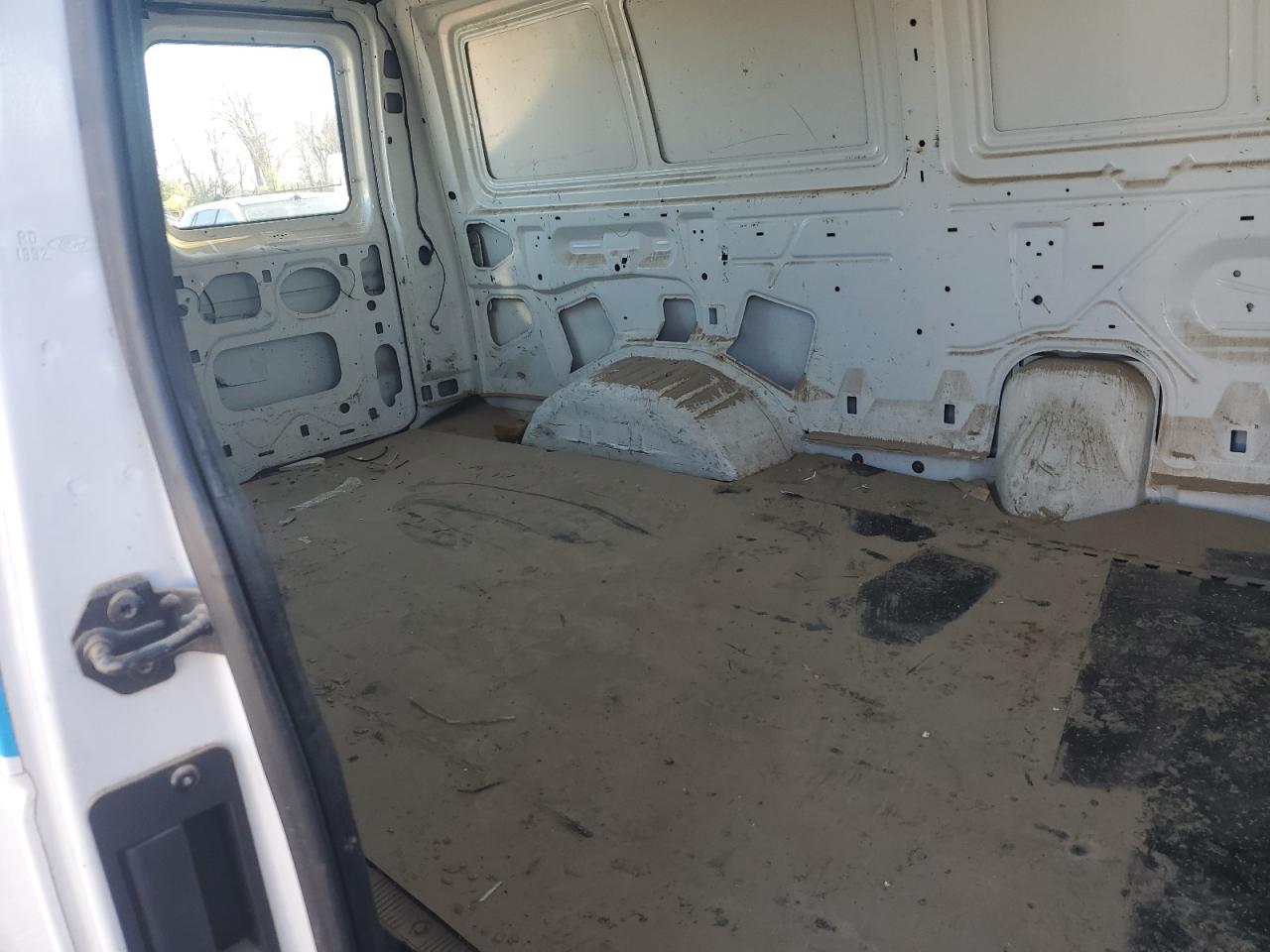 2006 Ford Econoline - Image 11