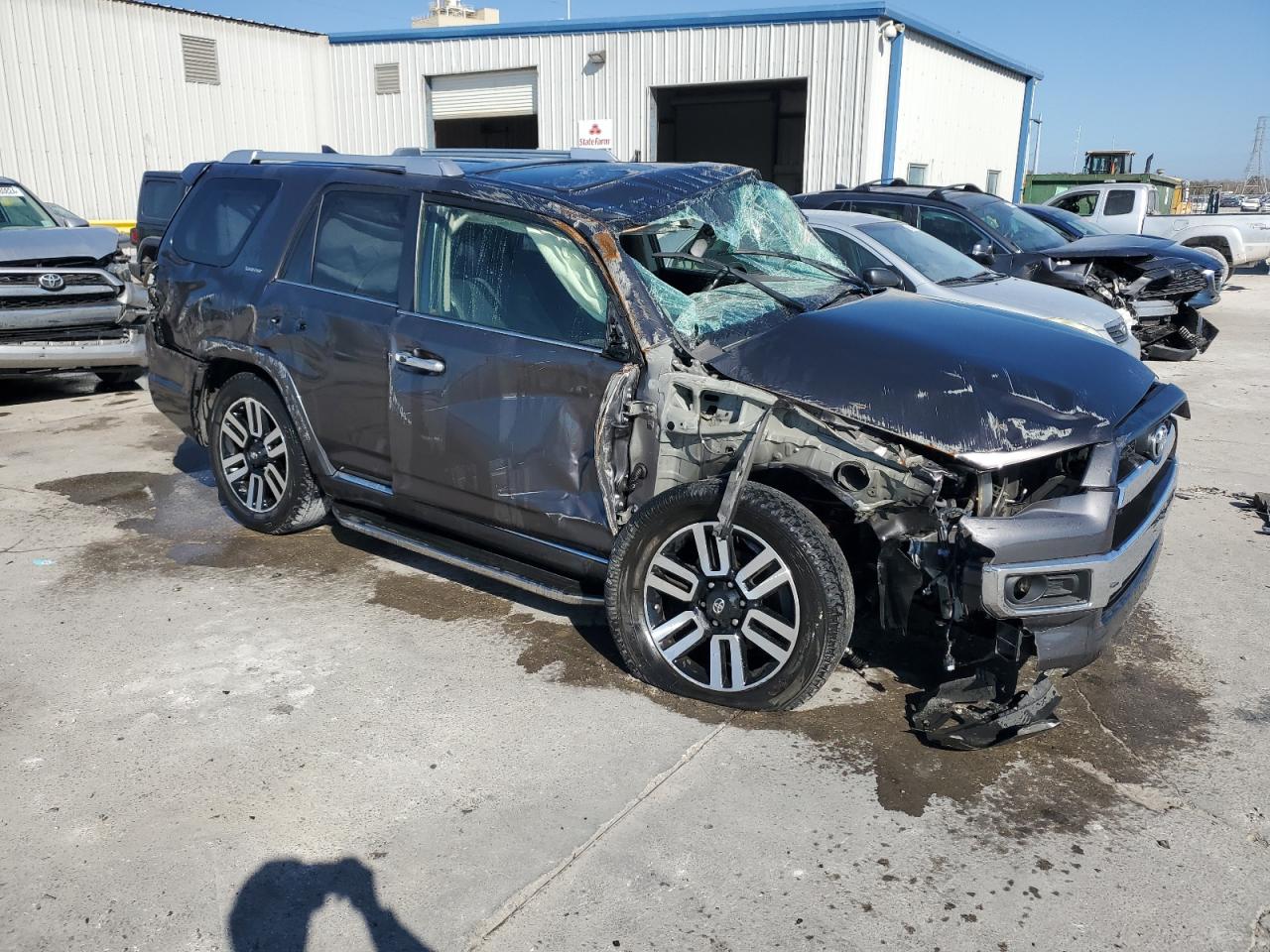 VIN JTEZU5JR9G5139980 2016 TOYOTA 4RUNNER no.4