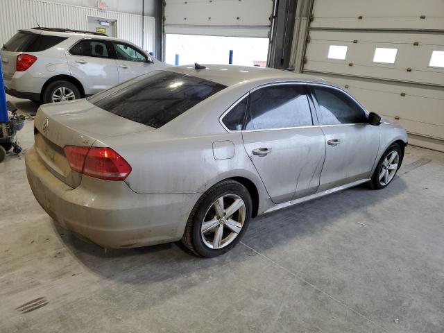  VOLKSWAGEN PASSAT 2012 Сріблястий