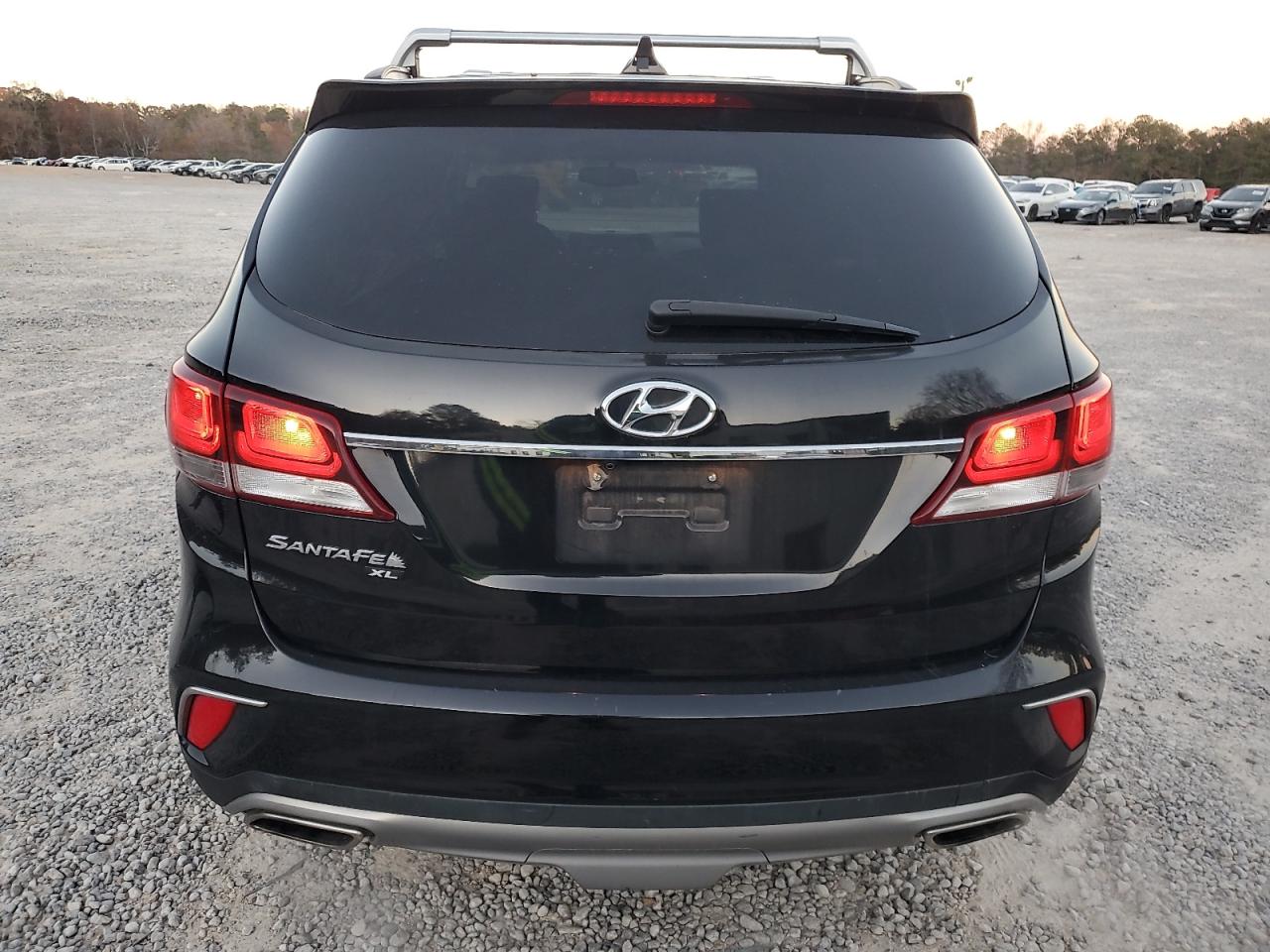 2019 Hyundai Santa Fe - Image 6