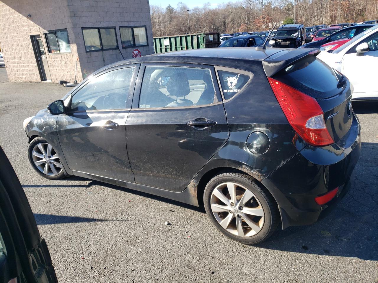 2013 Hyundai Accent - Image 2