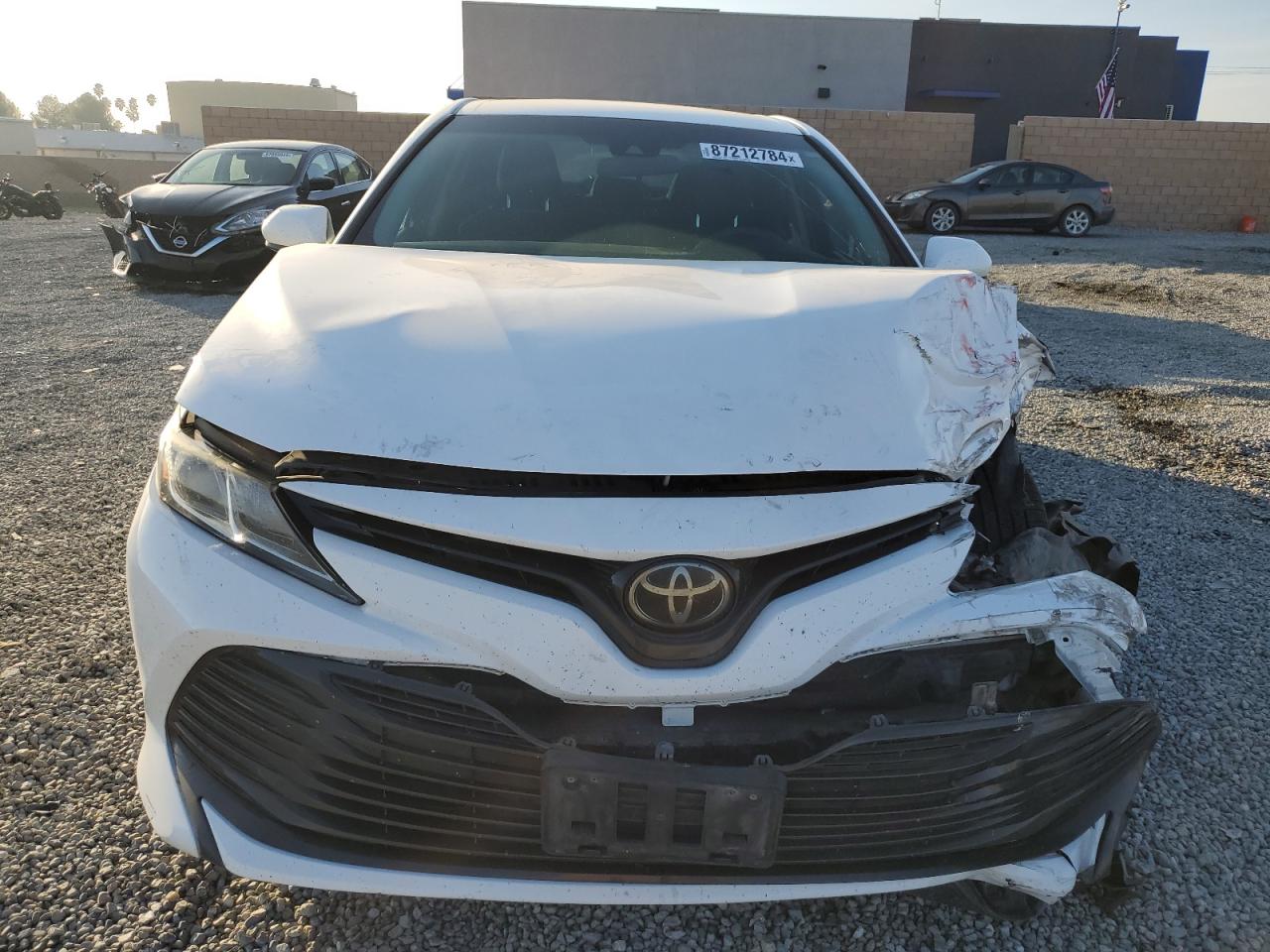 VIN 4T1B11HK5JU079947 2018 TOYOTA CAMRY no.5