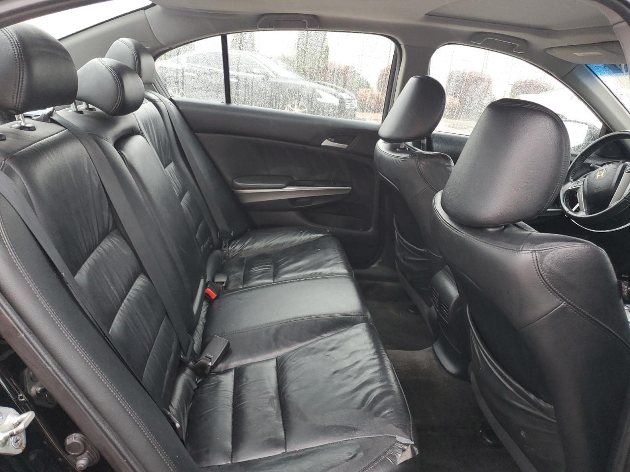 2010 Honda Accord - Image 10