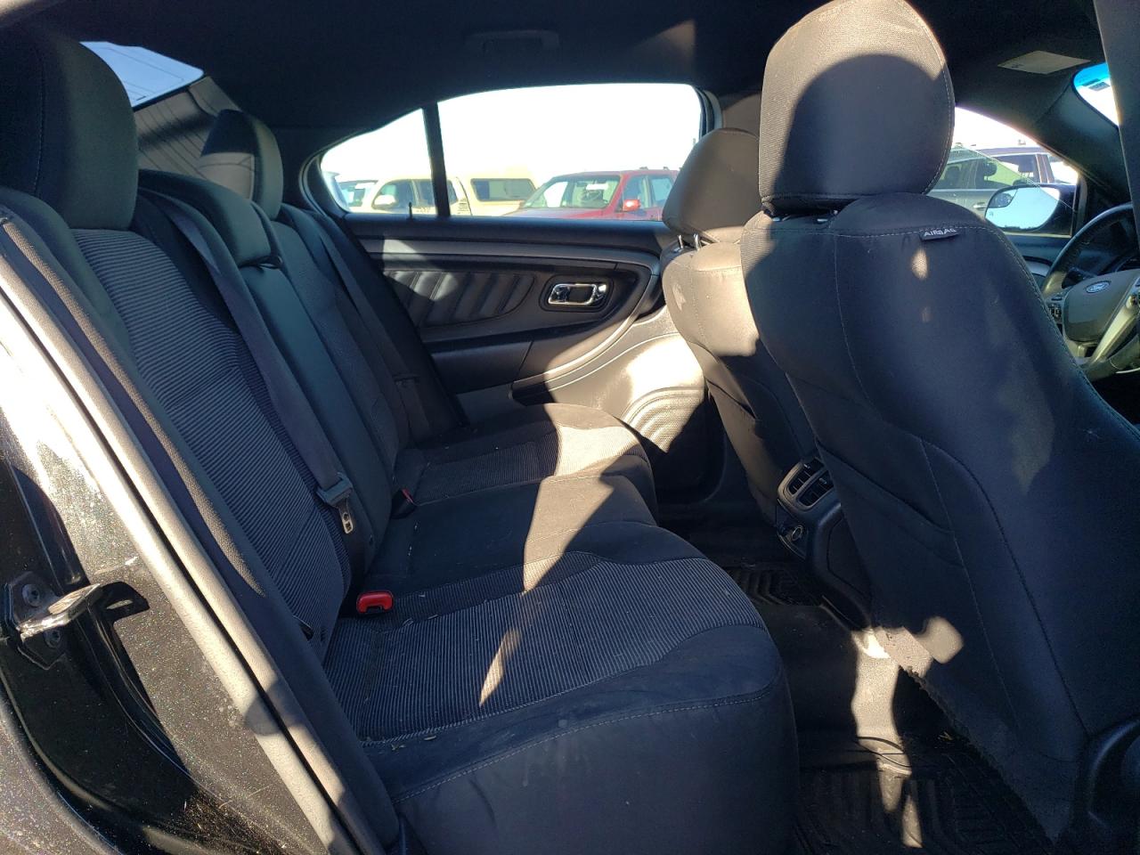 2015 Ford Taurus - Image 10