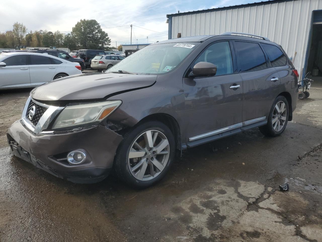 2015 Nissan Pathfinder - Image 1