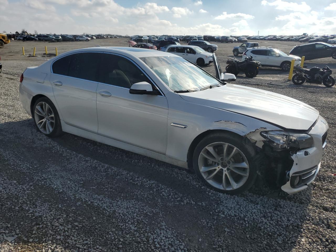 VIN WBA5B3C54ED532020 2014 BMW 5 SERIES no.4