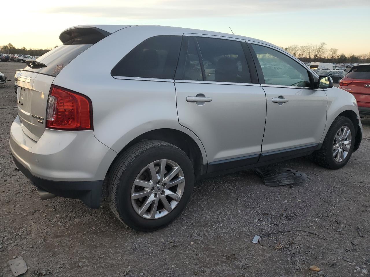 VIN 2FMDK4KC0DBB45811 2013 FORD EDGE no.3