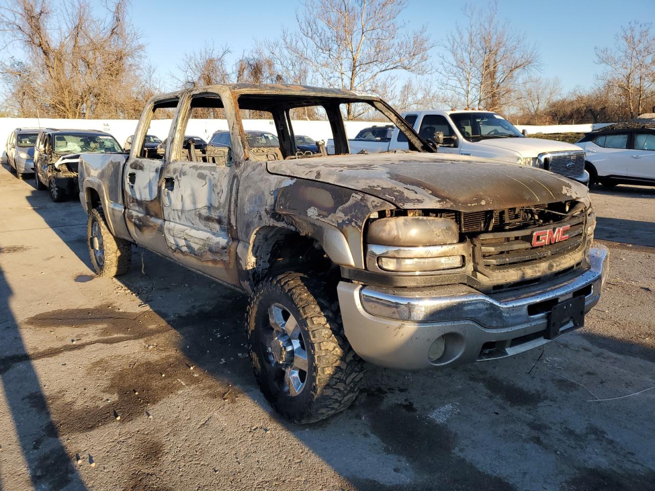 2003 GMC Sierra - Image 4
