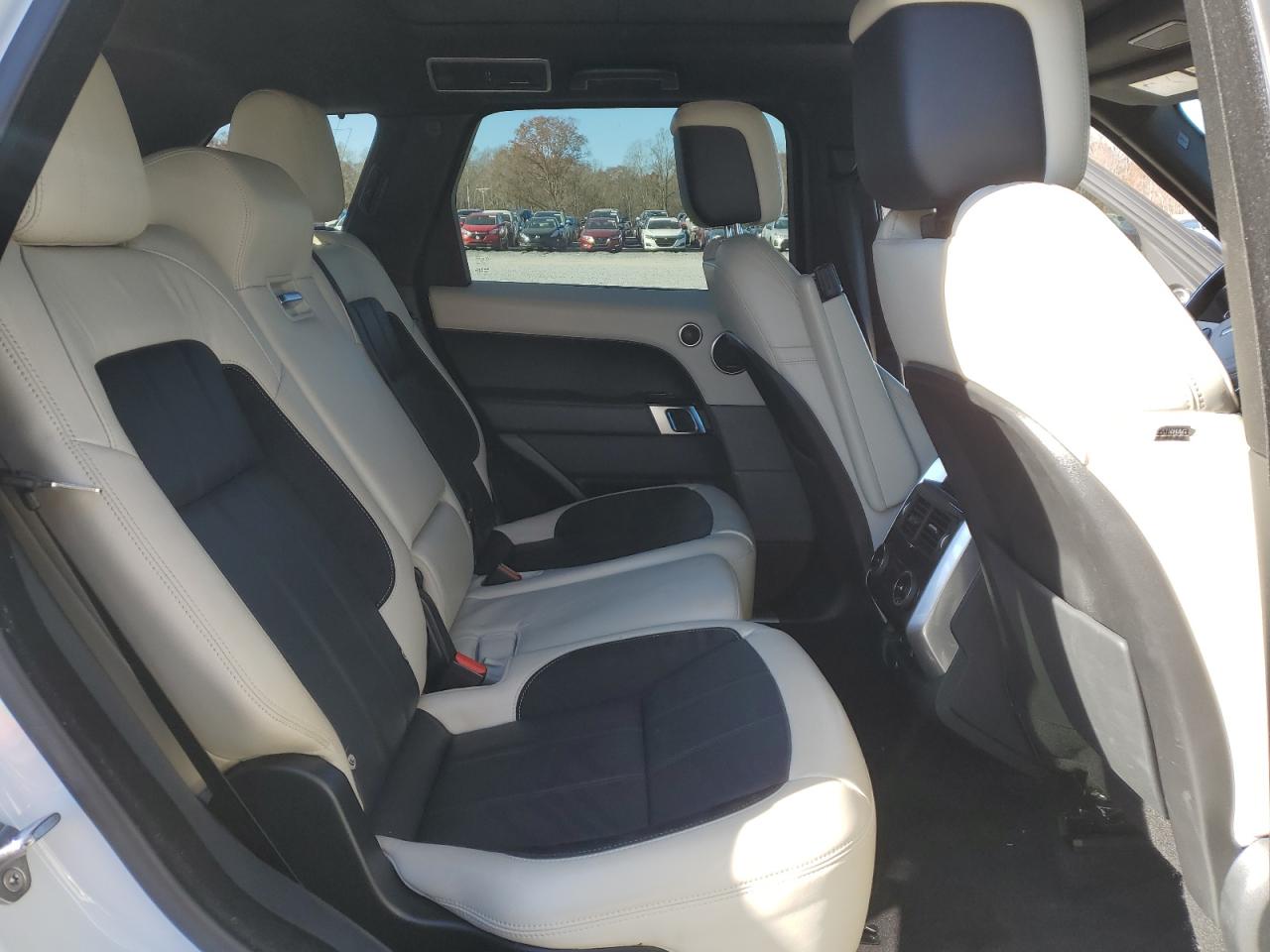 2021 Land Rover Range Rover - Image 11