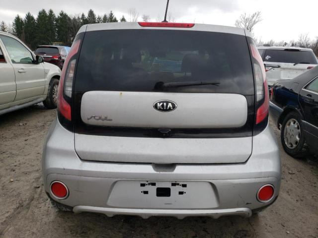  KIA SOUL 2017 Silver