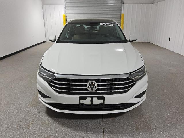  VOLKSWAGEN JETTA 2021 Белый