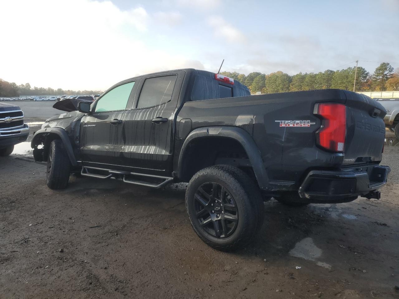 VIN 1GCPTEEK3R1201945 2024 CHEVROLET COLORADO T no.2