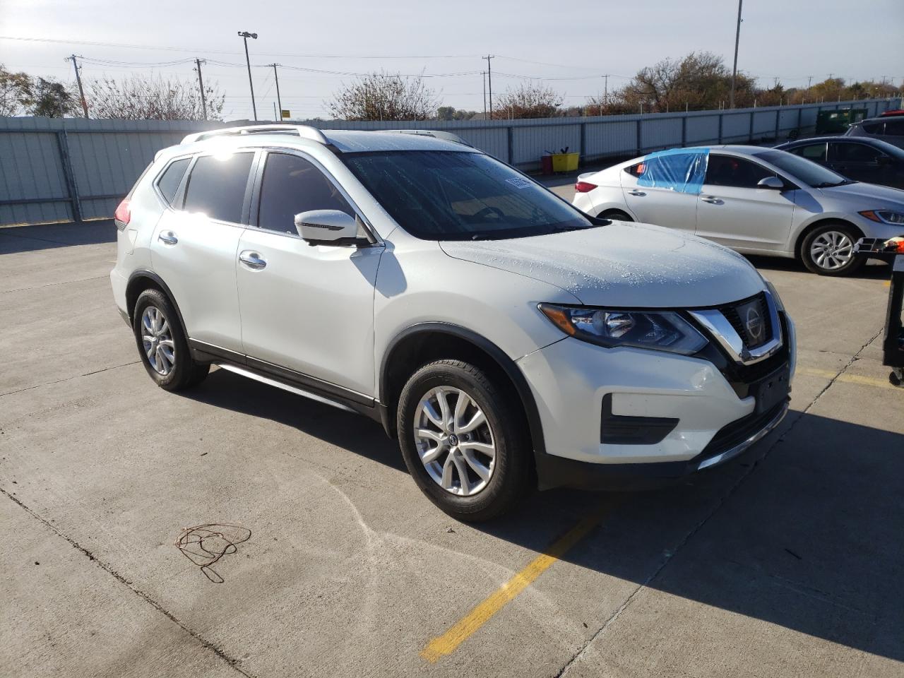 VIN 5N1AT2MV3HC884289 2017 NISSAN ROGUE no.4