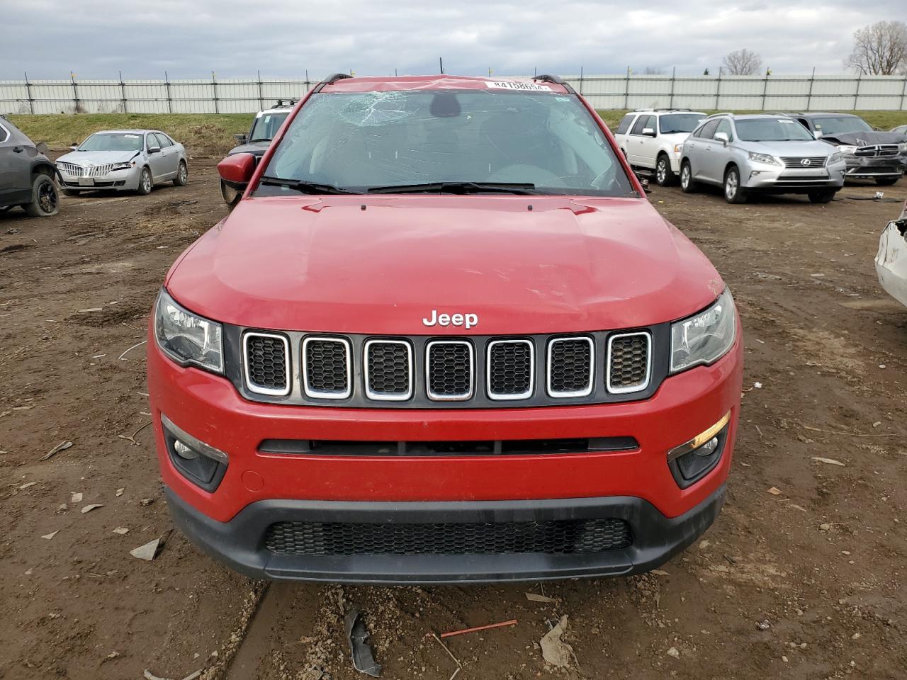 VIN 3C4NJDBB4JT484431 2018 JEEP COMPASS no.5