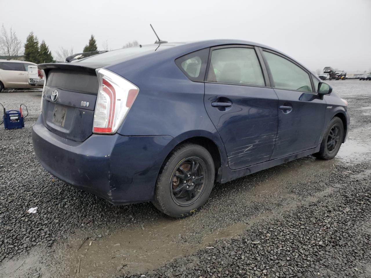 VIN JTDKN3DU3D1695096 2013 TOYOTA PRIUS no.3