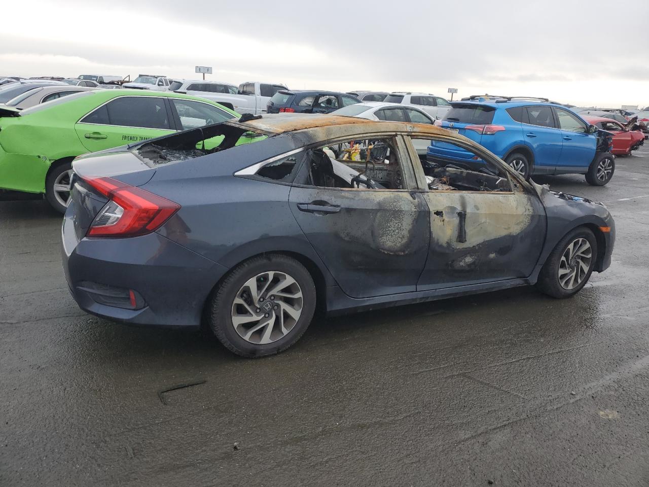 VIN 2HGFC2F80JH592167 2018 HONDA CIVIC no.3