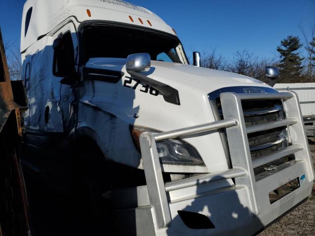 2020 Freightliner Cascadia 126 