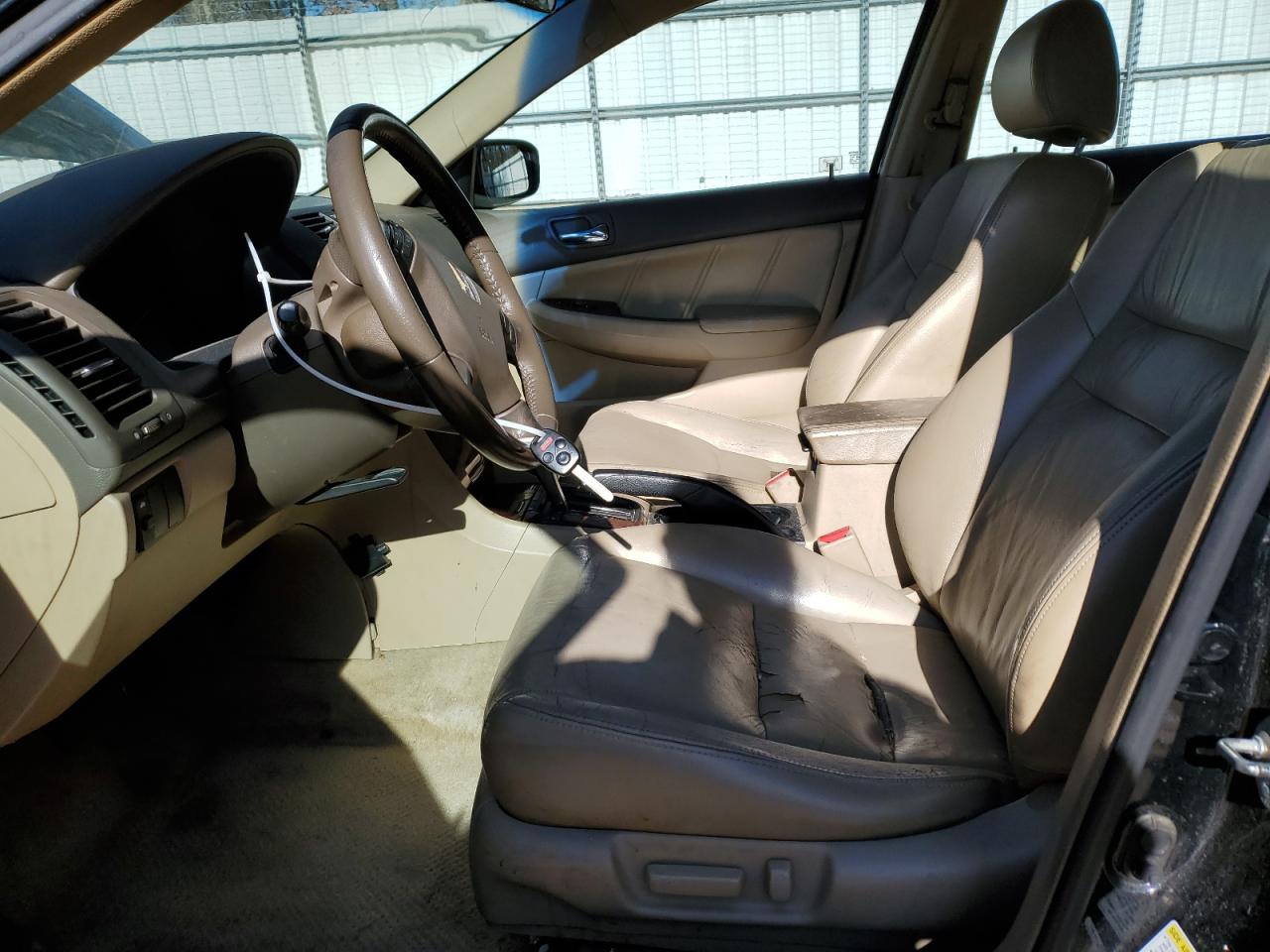 2006 Honda Accord Ex VIN: 1HGCM56716A142137 Lot: 87187234