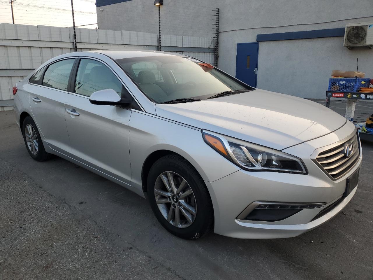 VIN 5NPE24AF6FH025667 2015 HYUNDAI SONATA no.4