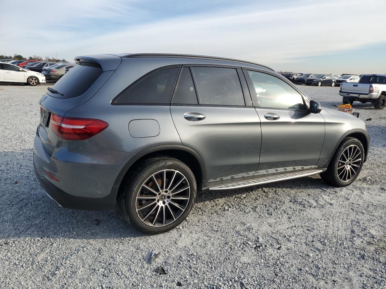 VIN WDC0G4JB0KV123817 2019 MERCEDES-BENZ GLC-CLASS no.3